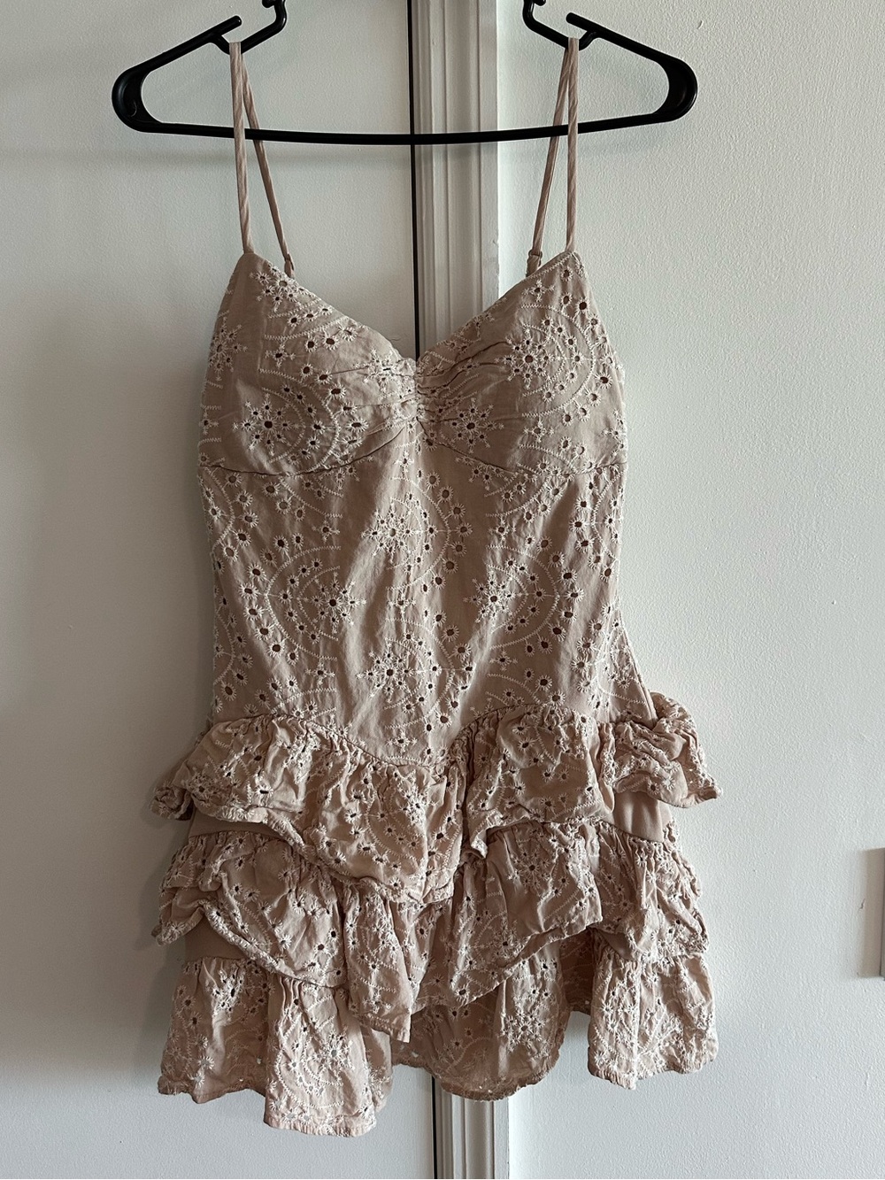 Karla Rae Eyelet Lace Ruffle Mini Dress Size M - Picture 8 of 9